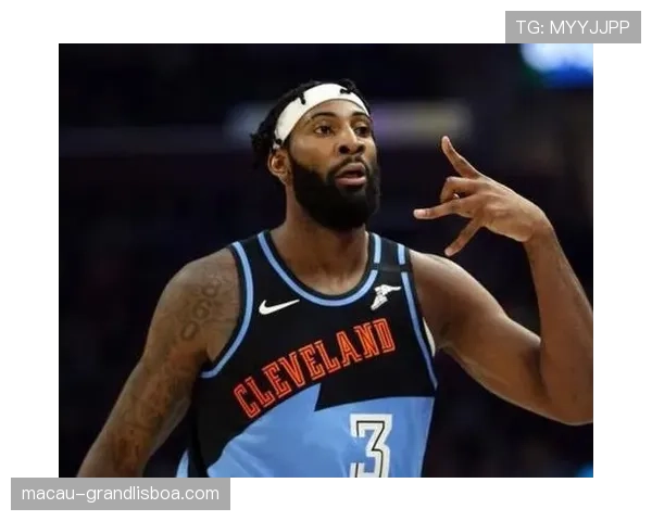 上海怀特塞德场均1.6盖帽 内线禁飞区作用显著 上海怀特塞德场均1.6盖帽 内线禁飞区作用显著